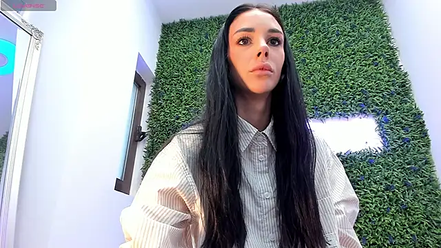 Snapshot of realhotfallingdevil chatting on 09/10/25, 11:09 realhotfallingdevil online show from 09/10/25, 11:09