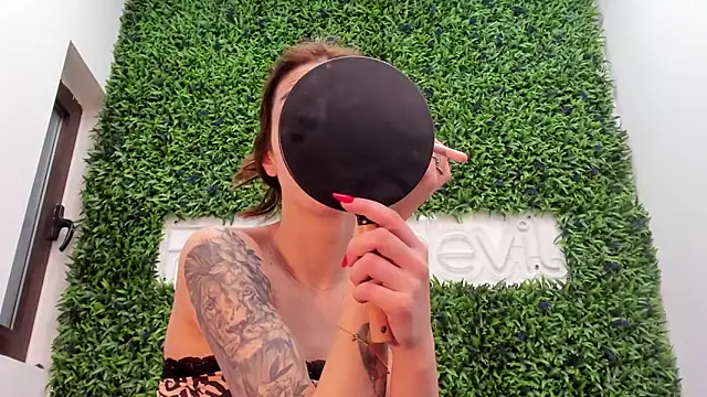 realhotfallingdevil online show from 04/07/26, 04:03