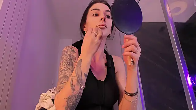 realhotfallingdevil online show from 03/04/26, 05:26