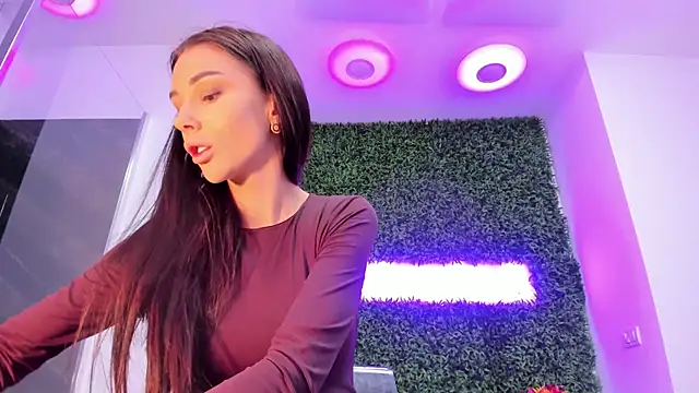 realhotfallingdevil online show from 11/25/25, 04:24