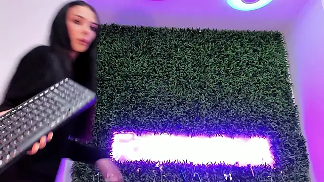 realhotfallingdevil online show from 01/17/26, 05:44