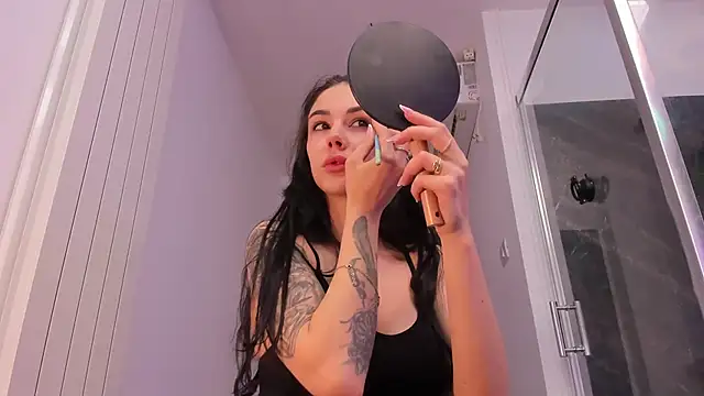 realhotfallingdevil online show from 03/18/26, 05:54