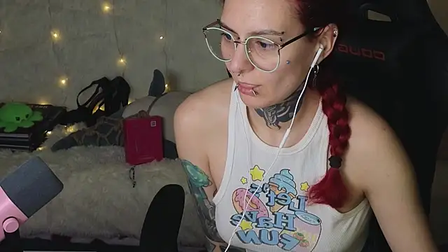 Ginger Stay online show from 11/05/25, 09:18