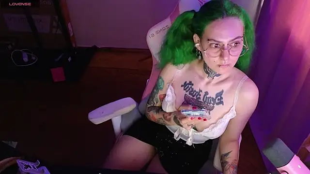 Ginger Stay online show from 05/20/26, 10:34