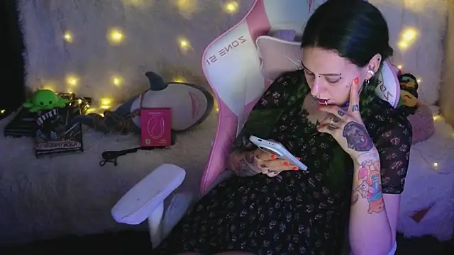 Ginger Stay online show from 04/09/26, 11:05