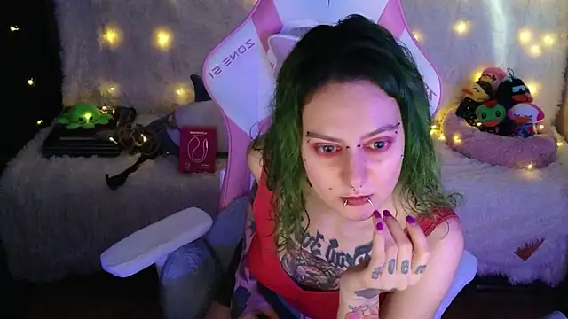 Ginger Stay online show from 03/15/26, 09:16