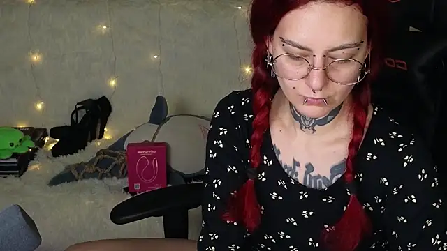 Ginger Stay online show from 10/29/25, 02:10