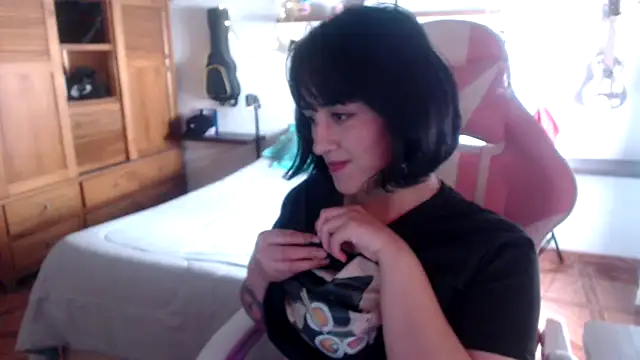 Snapshot of venus_666 chatting on 02/21/26, 03:25 venus 666 online show from 02/21/26, 03:25