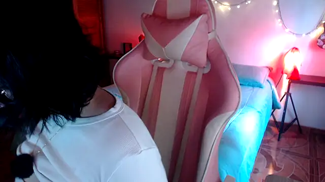 Snapshot of venus_666 chatting on 06/26/26, 10:37 venus 666 online show from 06/26/26, 10:37