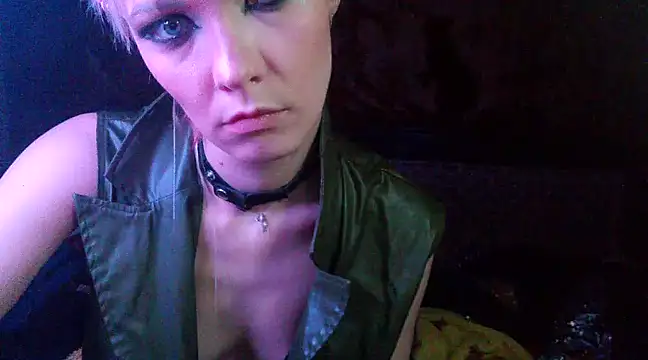 Snapshot of WildMissNiks chatting on 02/26/25, 04:16 WildMissNiks online show from 02/26/25, 04:16