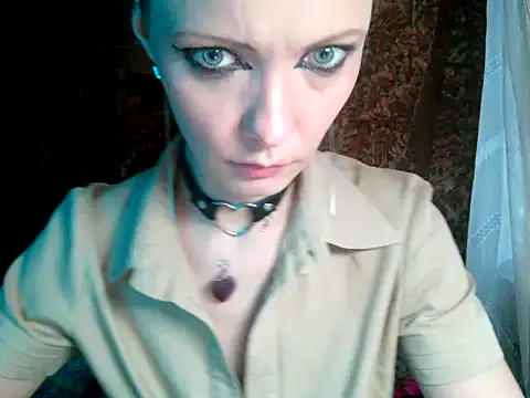 Snapshot of WildMissNiks chatting on 01/21/25, 01:21 WildMissNiks online show from 01/21/25, 01:21