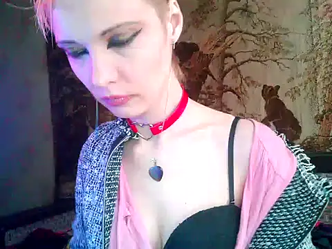 Snapshot of WildMissNiks chatting on 01/29/25, 01:38 WildMissNiks online show from 01/29/25, 01:38