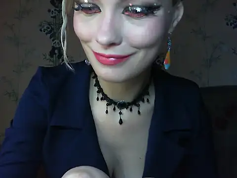 WildMissNiks online show from 05/20/26, 07:38