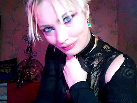 WildMissNiks online show from 11/02/25, 09:36