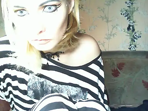 Snapshot of WildMissNiks chatting on 07/21/26, 06:37 WildMissNiks online show from 07/21/26, 06:37