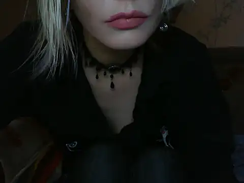WildMissNiks online show from 06/01/26, 07:08