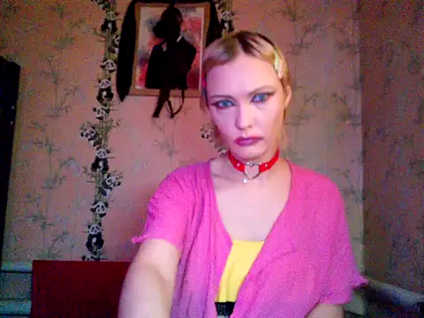 WildMissNiks online show from 11/04/25, 08:40