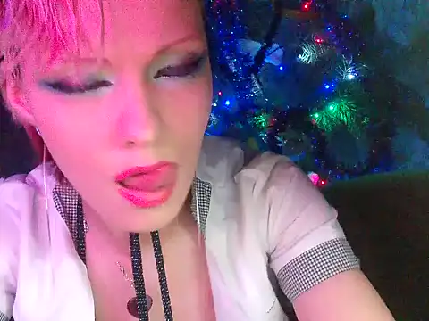 Snapshot of WildMissNiks chatting on 12/24/24, 02:44 WildMissNiks online show from 12/24/24, 02:44