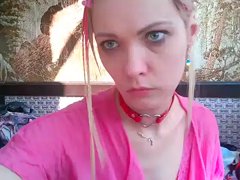 Snapshot of WildMissNiks chatting on 02/24/25, 07:22 WildMissNiks online show from 02/24/25, 07:22