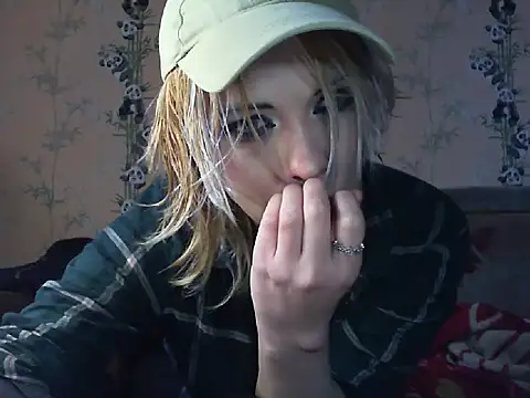 WildMissNiks online show from 05/07/26, 07:12
