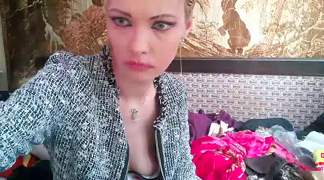 Snapshot of WildMissNiks chatting on 03/14/25, 11:45 WildMissNiks online show from 03/14/25, 11:45