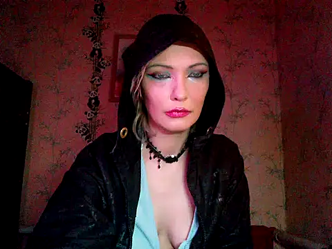 WildMissNiks online show from 11/28/25, 09:20