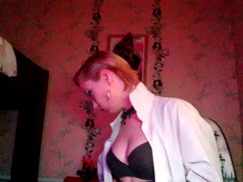 WildMissNiks online show from 11/26/25, 09:20