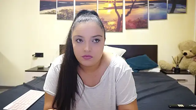 adelline online show from 11/03/25, 09:40