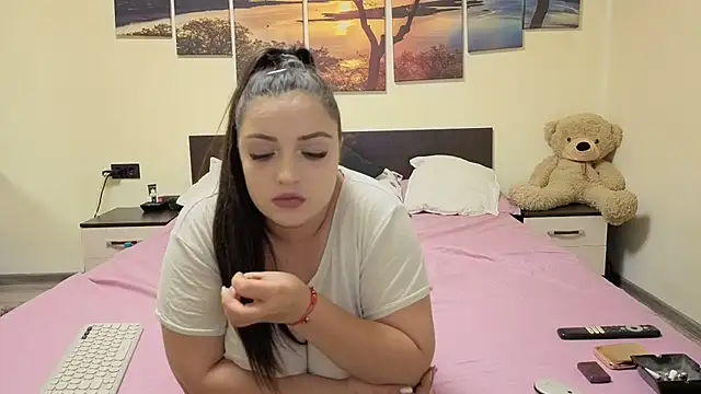 adelline online show from 03/07/26, 09:53