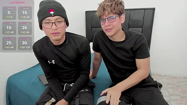 javieryalejandro online show from 11/05/25, 01:36