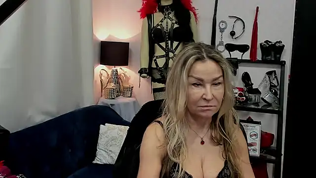 crystaLUX online show from 02/26/25, 05:46