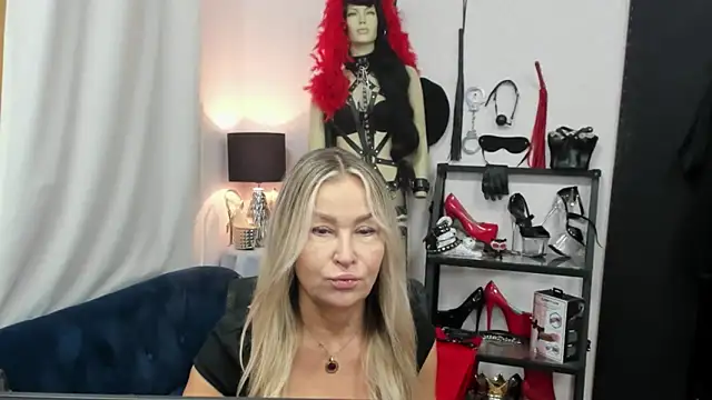 crystaLUX online show from 10/06/25, 04:46