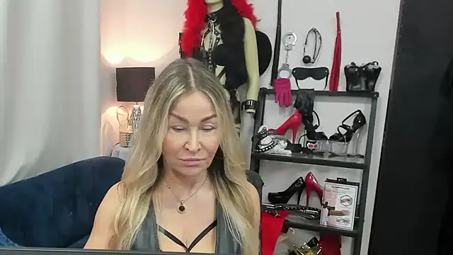 crystaLUX online show from 01/12/26, 05:25