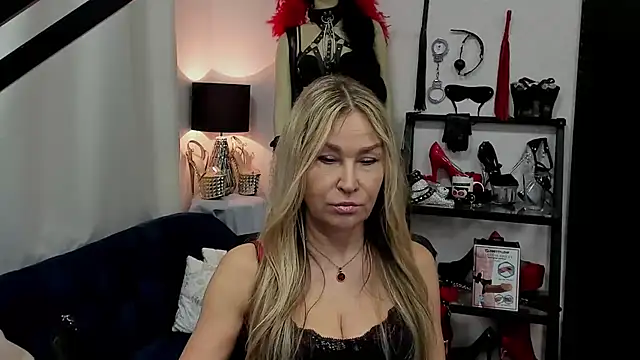 crystaLUX online show from 03/13/25, 05:54