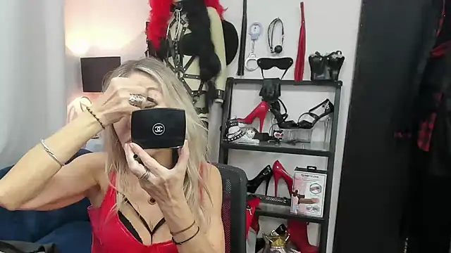 crystaLUX online show from 12/16/25, 05:33