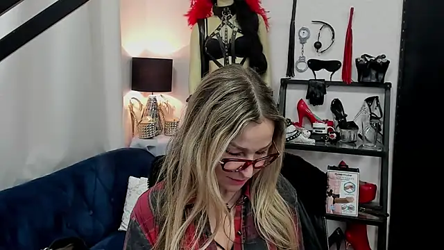 crystaLUX online show from 03/07/25, 09:29