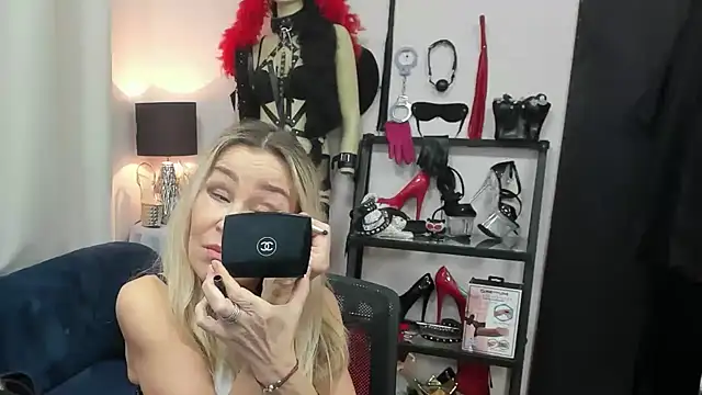 crystaLUX online show from 02/17/26, 05:49