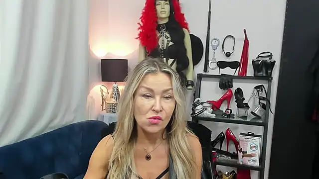 crystaLUX online show from 10/22/25, 04:12