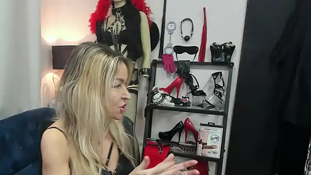 crystaLUX online show from 02/19/26, 05:26