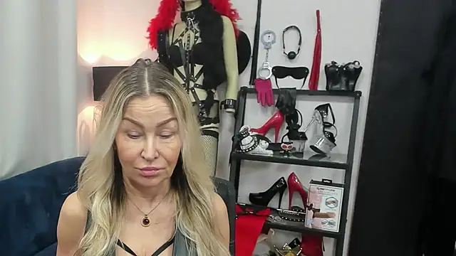 crystaLUX online show from 02/16/26, 05:39