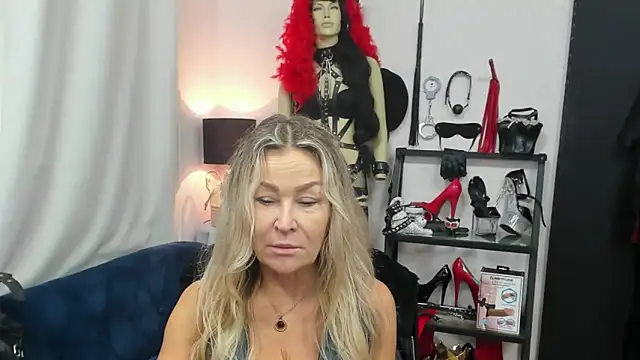 crystaLUX online show from 10/23/25, 04:22