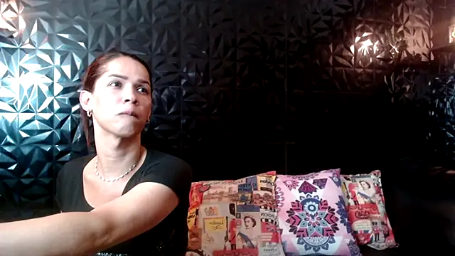 PINK  LOLA1 online show from 11/04/25, 11:52