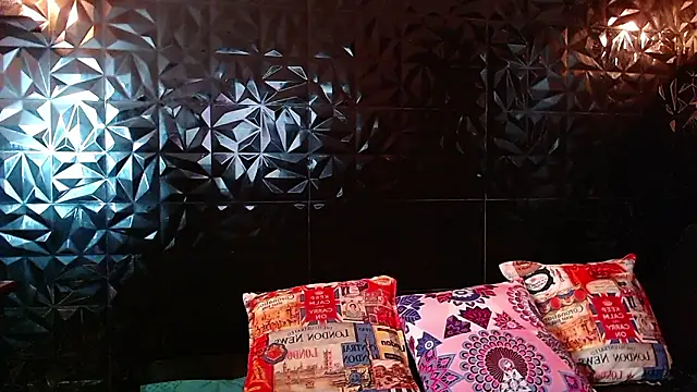 PINK  LOLA1 online show from 02/04/26, 12:44