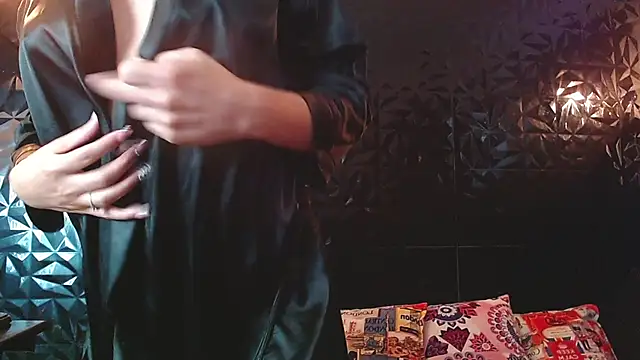 PINK  LOLA1 online show from 02/11/26, 12:43