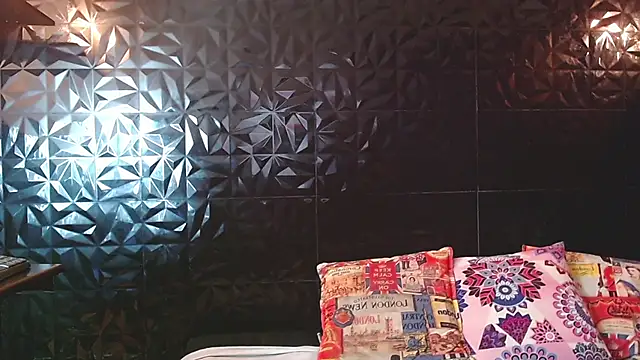 PINK  LOLA1 online show from 03/17/26, 11:41