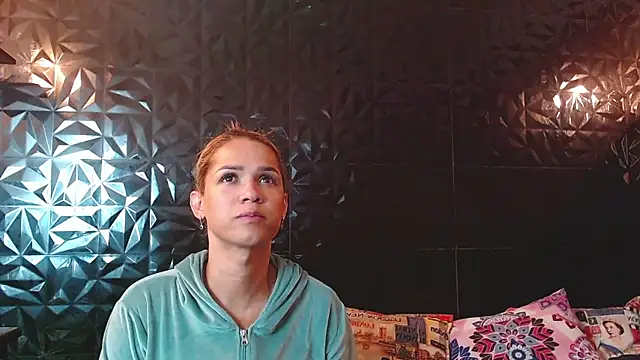 PINK  LOLA1 online show from 05/20/26, 11:57