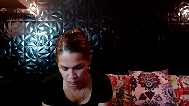 PINK  LOLA1 online show from 03/29/26, 01:24