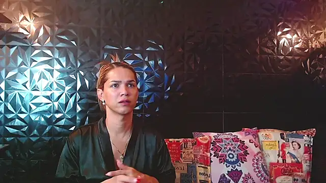 PINK  LOLA1 online show from 06/11/26, 12:32
