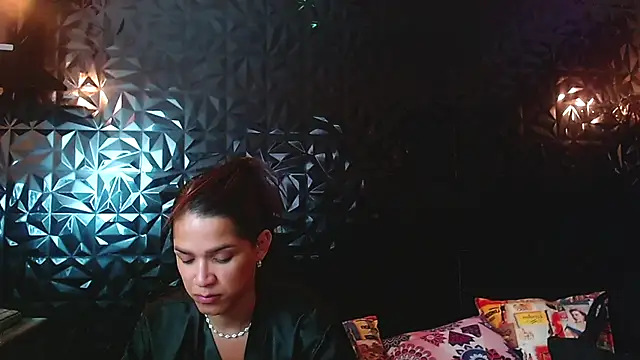 PINK  LOLA1 online show from 11/02/25, 01:21