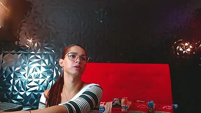 Snapshot of PINK__LOLA1 chatting on 02/17/25, 11:43 PINK LOLA1 online show from 02/17/25, 11:43